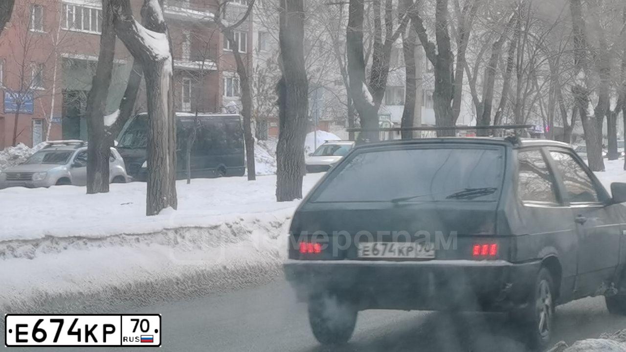 Фото автомобиля LADA 2108 SAMARA, 1989 — госномер Е674КР70. Цвет: ЧЕРНЫЙ