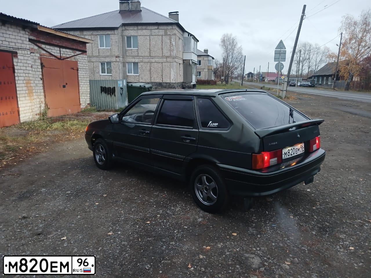 Фото автомобиля LADA 2114 SAMARA, 2006 — госномер М820ЕМ96. Цвет: ЗОЛОТИСТО ТЕМНО ЗЕЛЕНЫЙ