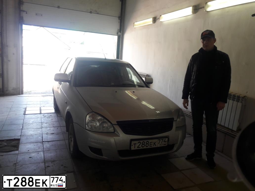 Фото автомобиля LADA 2172 PRIORA, 2012 — госномер К600ЕК774. Цвет: СВЕТЛО-СЕРЕБРИСТЫЙ МЕТАЛЛ