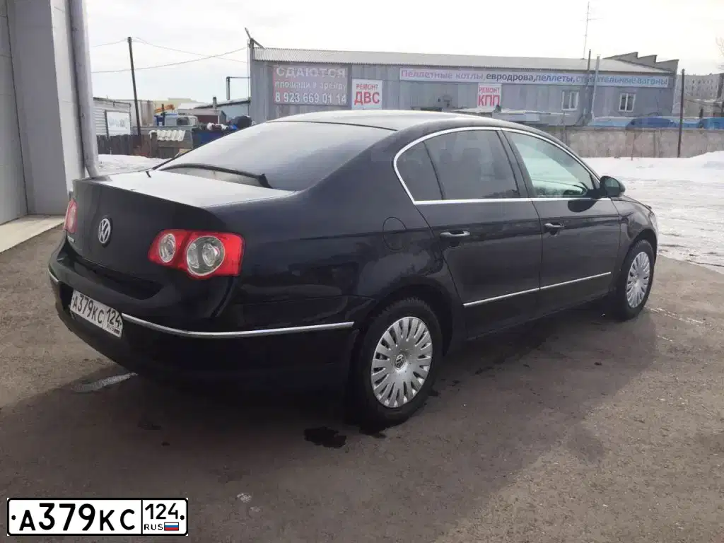 Фото автомобиля VOLKSWAGEN PASSAT, 2006 — госномер А379КС124. Цвет: ЧЕРНЫЙ