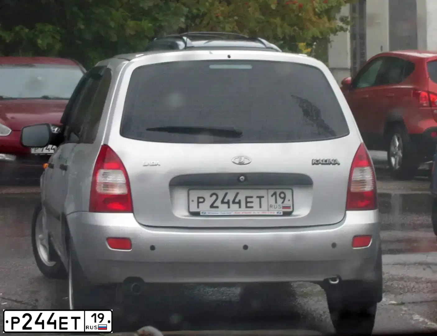 Фото автомобиля LADA 1117 KALINA, 2012 — госномер К068УЕ164. Цвет: СЕРЕБРИСТЫЙ