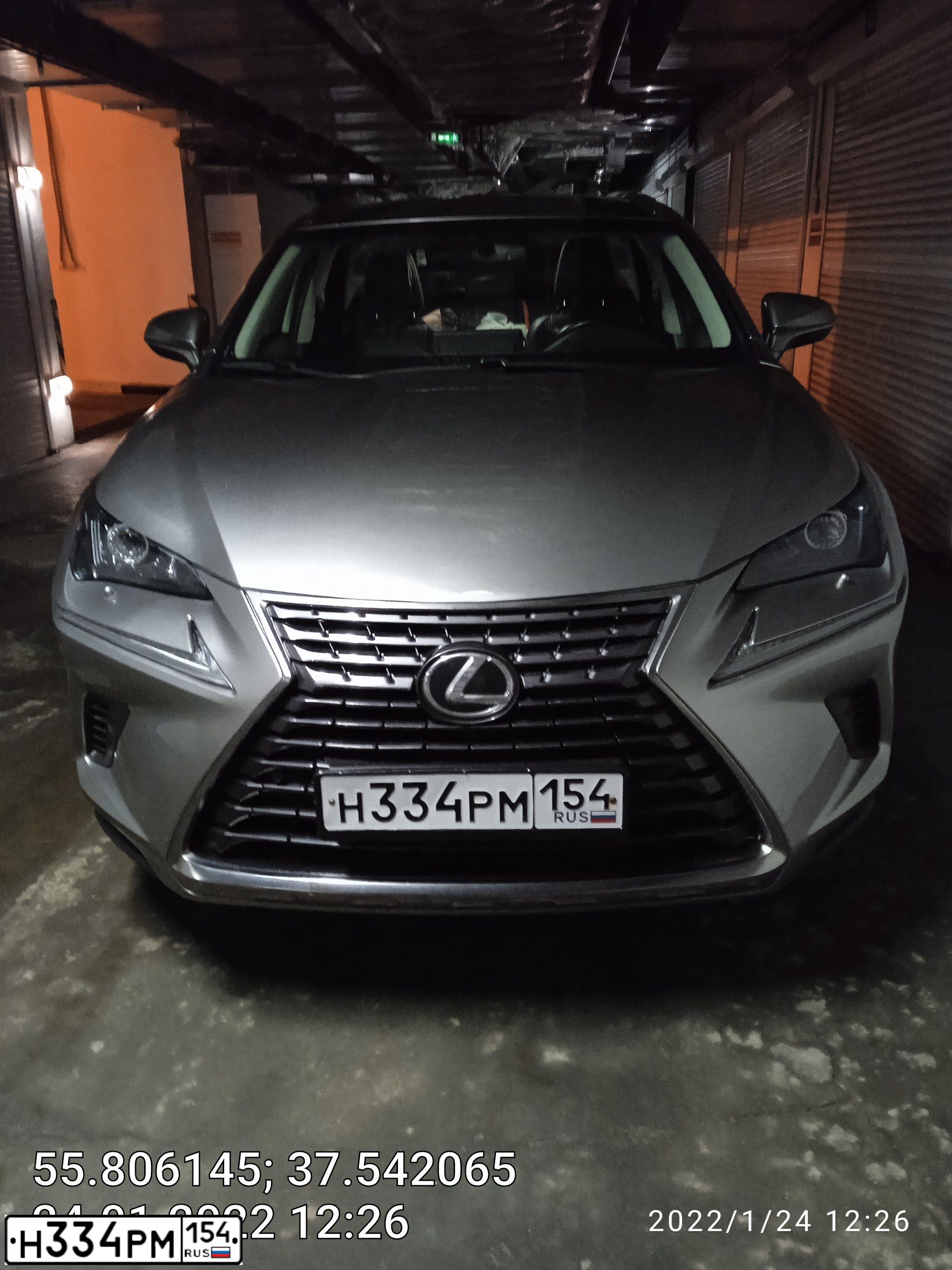 Фото автомобиля LEXUS NX, 2018 — госномер Н334РМ154. Цвет: СВЕТЛО-СЕРЫЙ