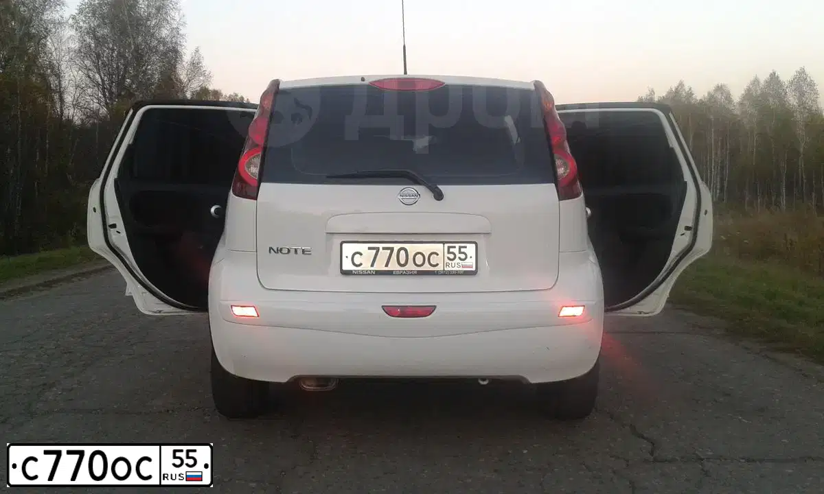 Фото автомобиля HYUNDAI ELANTRA, 2015 — госномер С888РА55. Цвет: ЧЕРНЫЙ