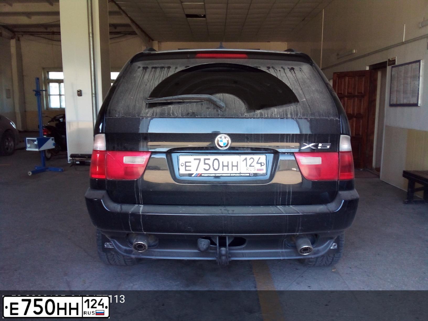 Фото автомобиля BMW X5, 2002 — госномер Е750НН124. Цвет: ЧЕРНЫЙ