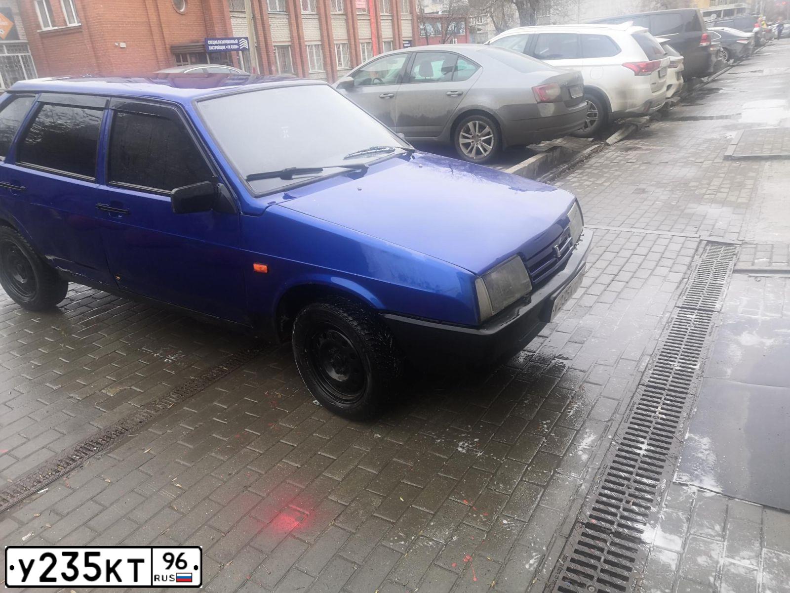 Фото автомобиля LADA 2109, 2004 — госномер К981ХТ186
