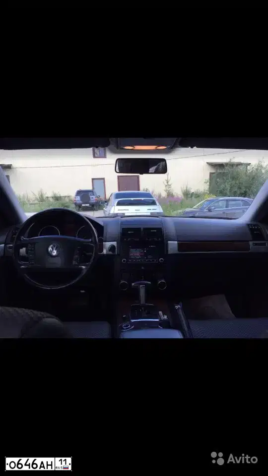 Фото автомобиля VOLKSWAGEN TOUAREG, 2008 — госномер О646АН11. Цвет: СЕРЕБРИСТЫЙ