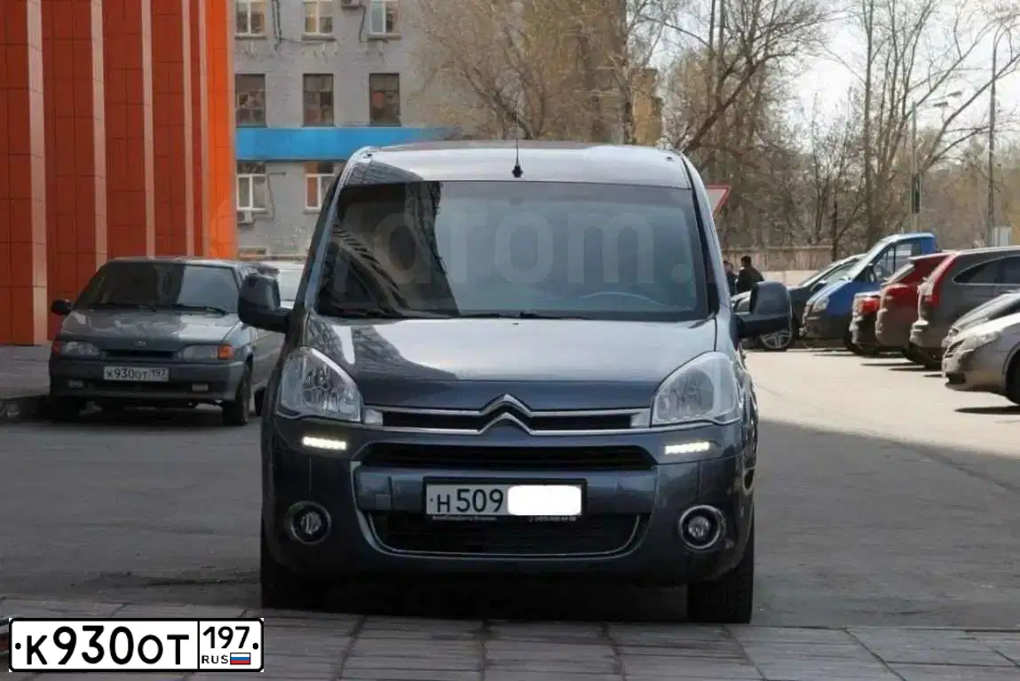 Фото автомобиля LADA 2115 SAMARA, 2006 — госномер У413НО48. Цвет: СЕРО-СИНИЙ-ЗЕЛЕНЫЙ