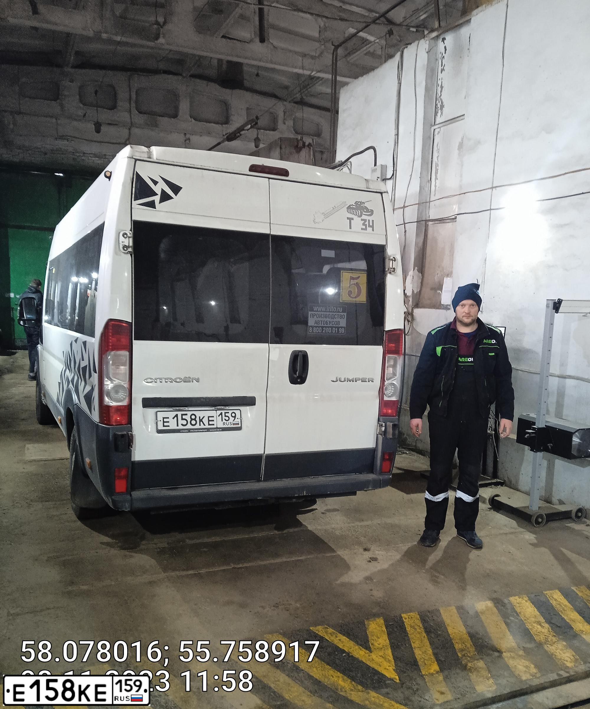 Фото автомобиля CITROEN JUMPER, 2013 — госномер Е158КЕ159