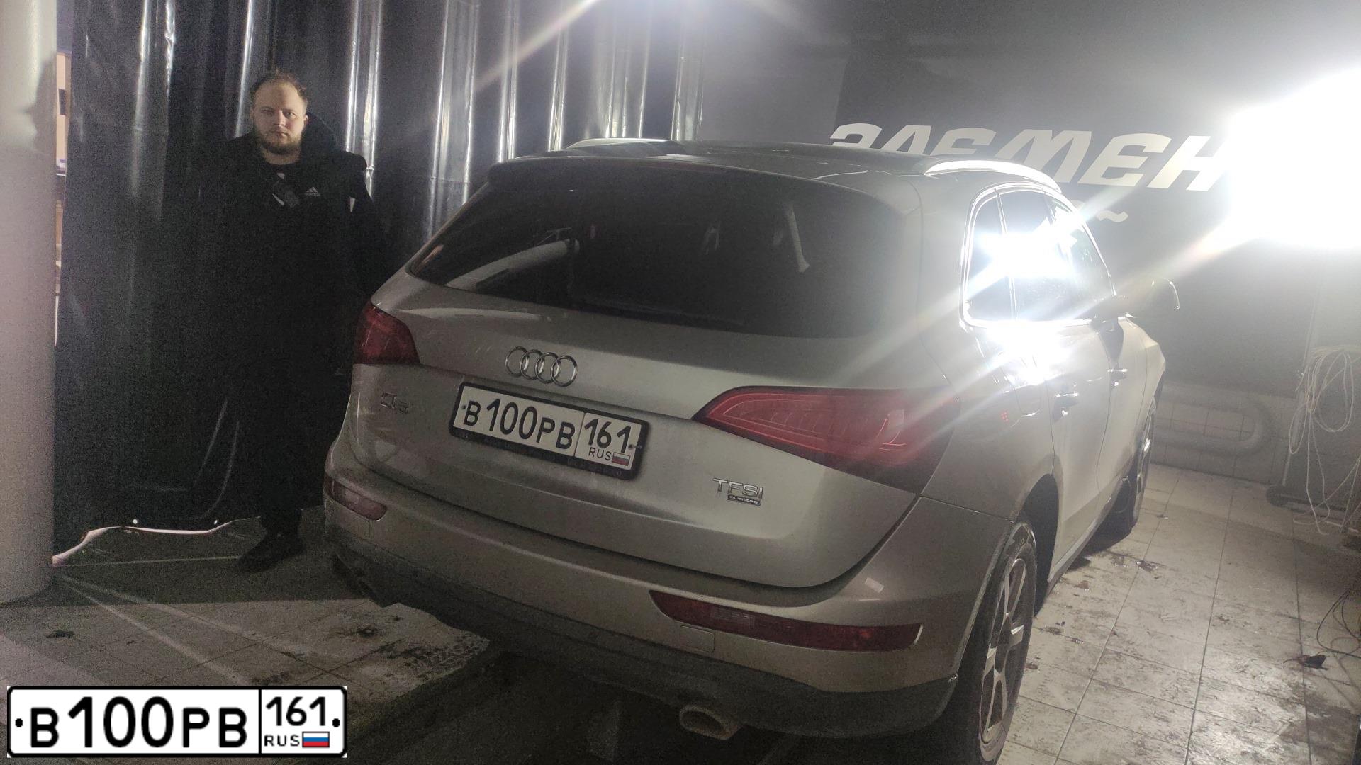 Фото автомобиля AUDI Q5, 2012 — госномер В100РВ161. Цвет: СЕРО-ЗОЛОТИСТЫЙ