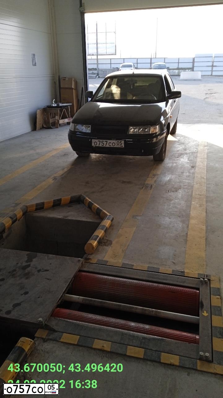 Фото автомобиля LADA 2110 LADA, 2004 — госномер О757СО05. Цвет: ГРАФИТОВЫЙ МЕТАЛЛИК
