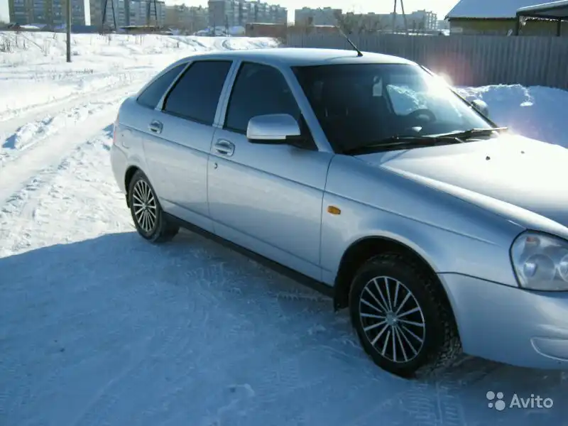 Фото автомобиля LADA 2172 PRIORA, 2012 — госномер Х482МК790. Цвет: СВЕТЛО-СЕРЕБРИСТЫЙ  МЕТАЛЛИК