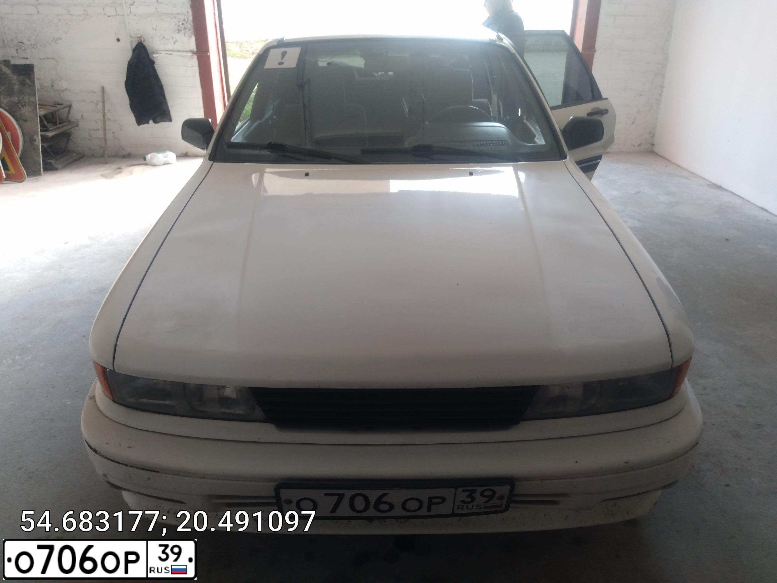 Фото автомобиля MITSUBISHI GALANT, 1988 — госномер О706ОР39. Цвет: БЕЛЫЙ