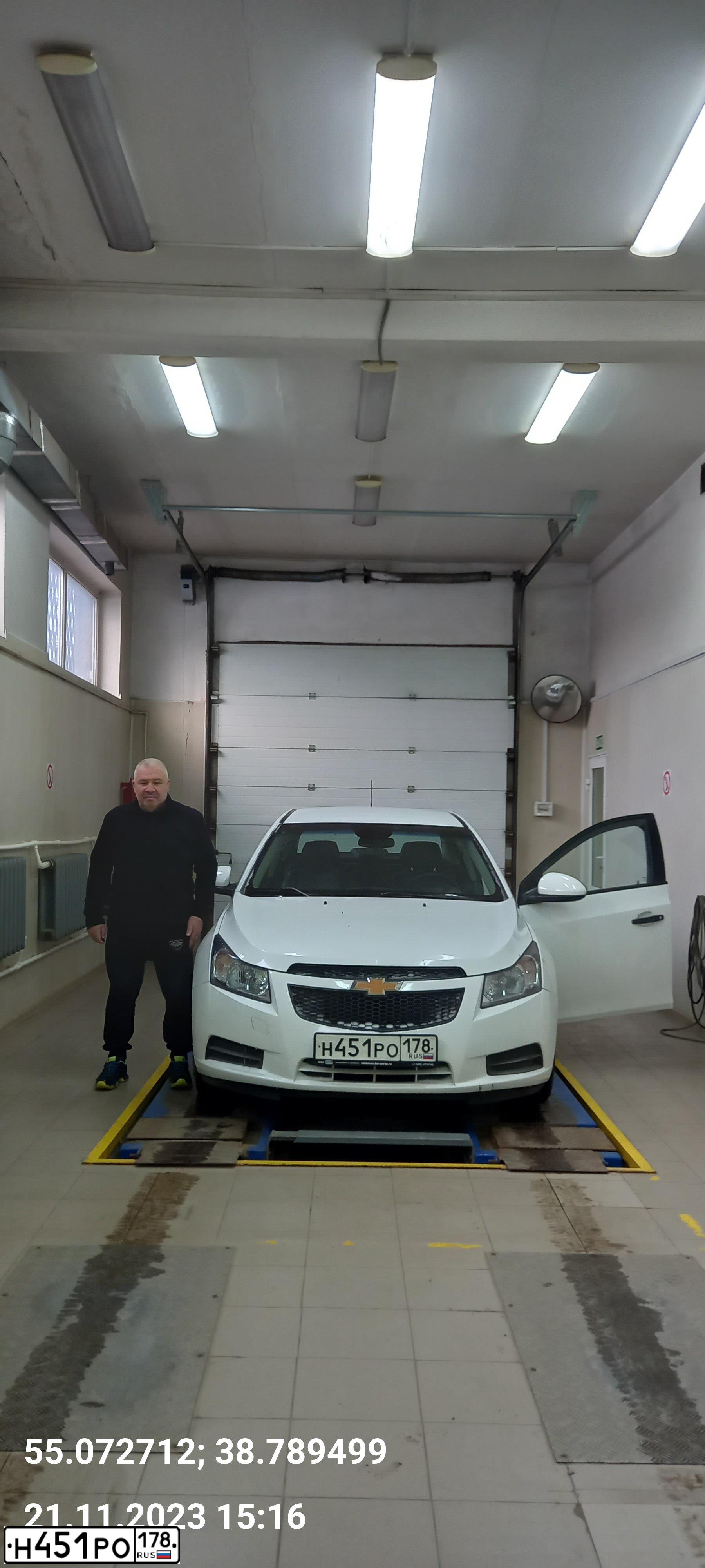 Фото автомобиля CHEVROLET CRUZE, 2012 — госномер М889УТ790