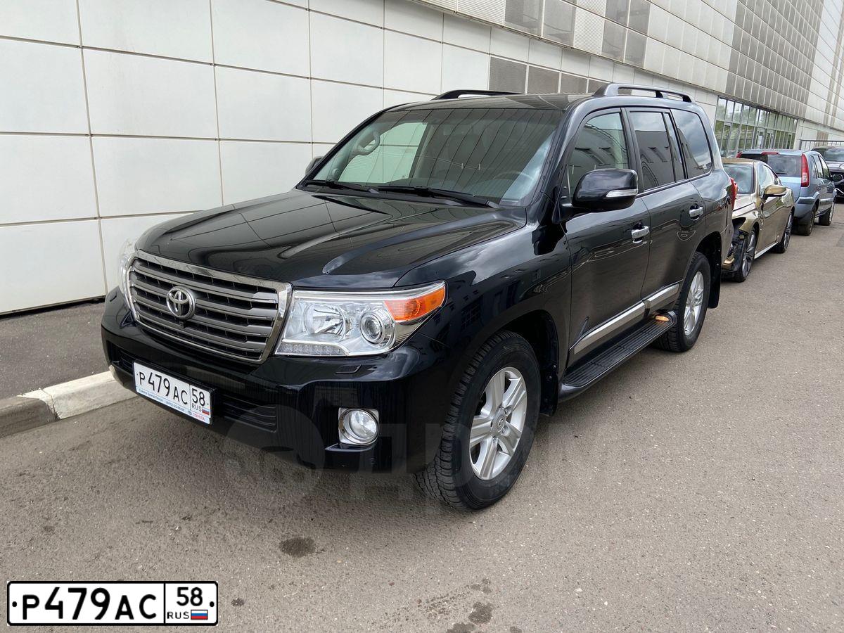 Фото автомобиля TOYOTA LANDCRUISER 200, 2015 — госномер Т888НМ69. Цвет: ЧЕРНЫЙ