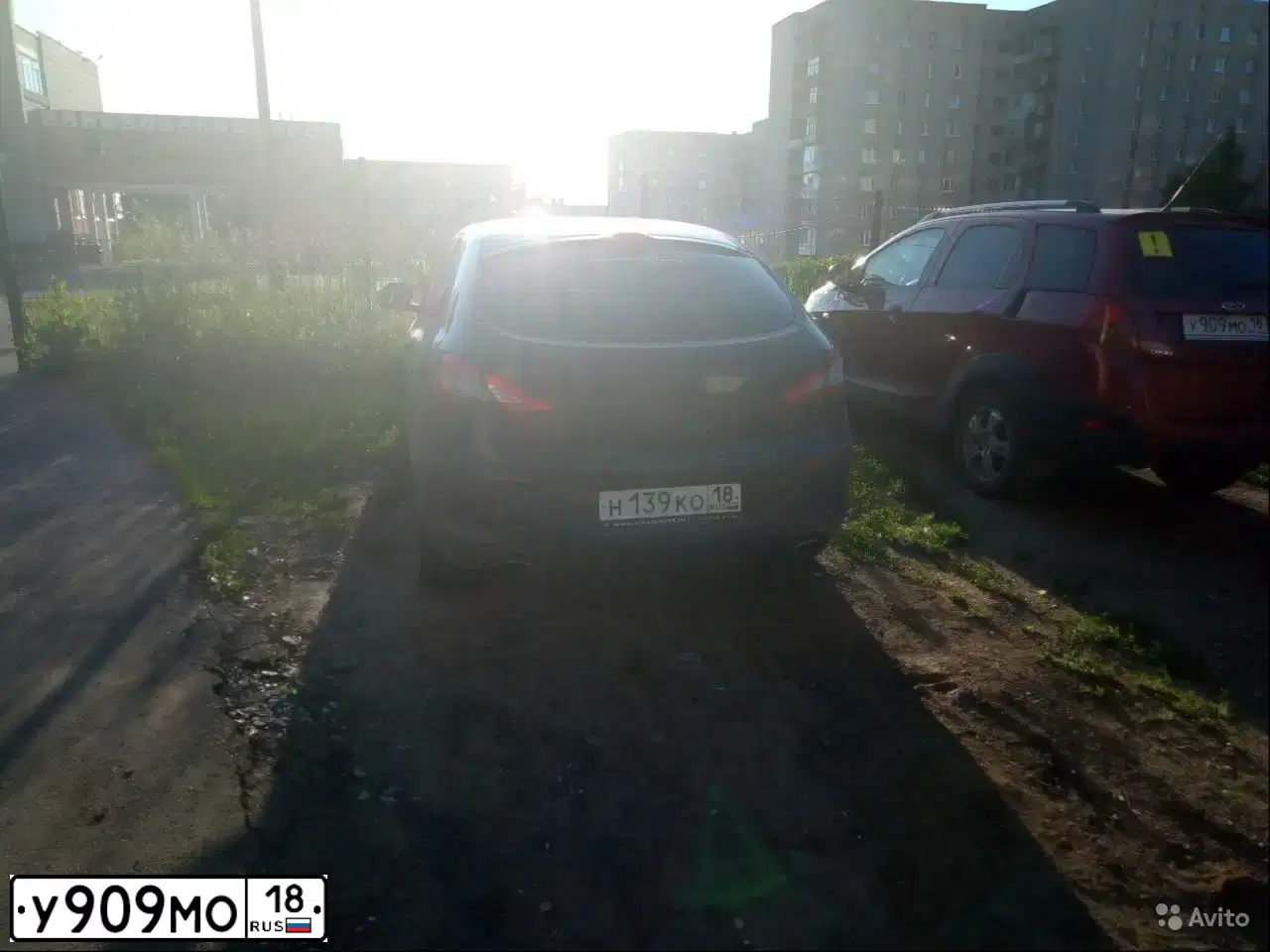 Фото автомобиля CHERY INDIS /S18/, 2012 — госномер В655ХН43. Цвет: Красный
