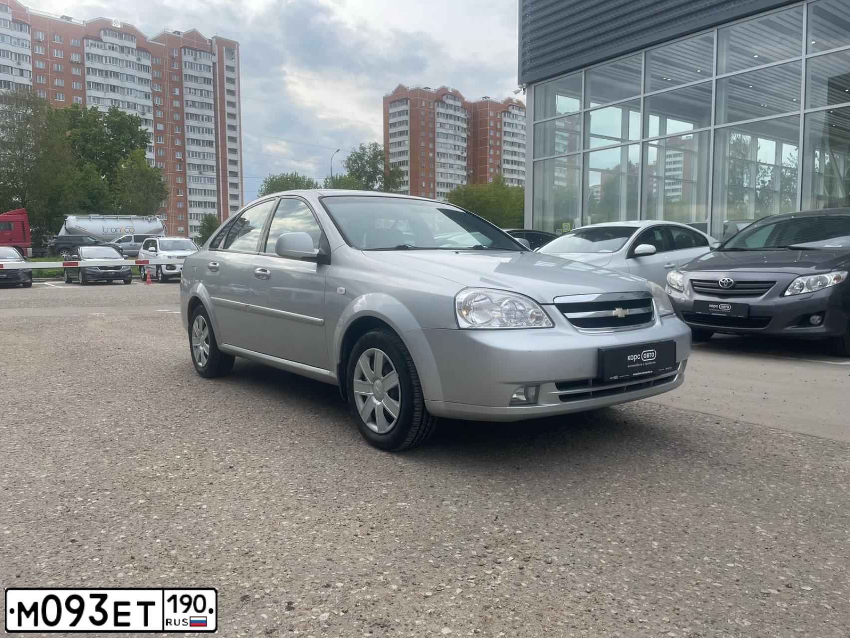 Фото автомобиля CHEVROLET LACETTI, 2009 — госномер С696МС40. Цвет: СЕРЕБРИСТЫЙ
