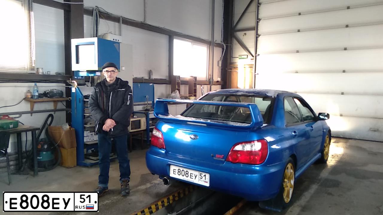 Фото автомобиля SUBARU IMPREZA, 2005 — госномер Е808ЕУ51. Цвет: синий