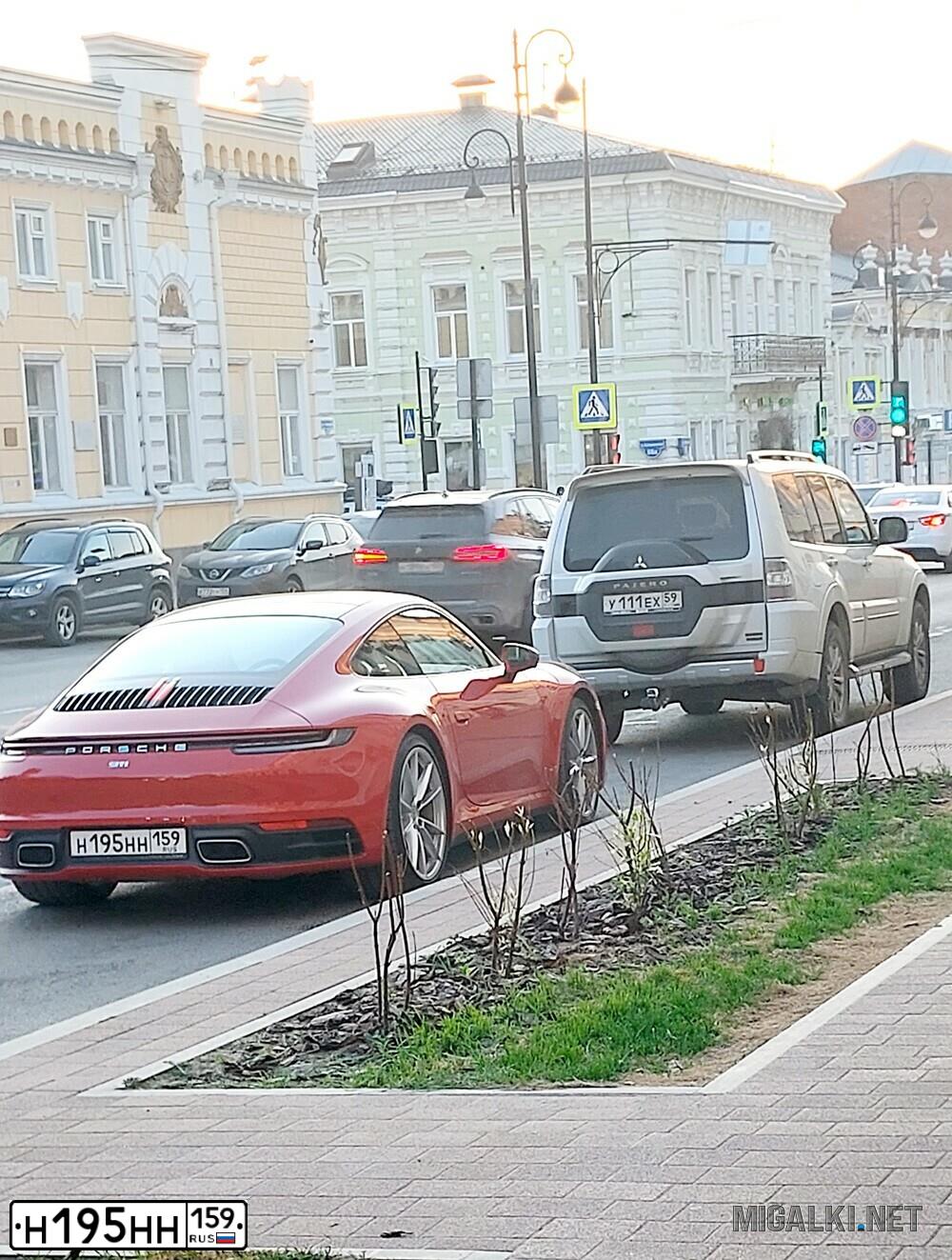 Фото автомобиля CHEVROLET LACETTI, 2007 — госномер Р960ВО159. Цвет: Красный