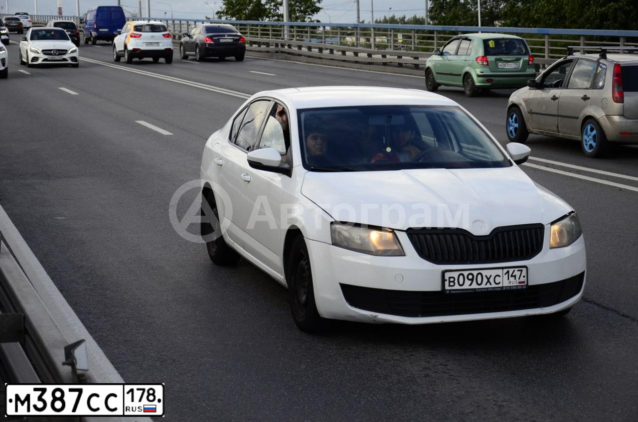 Фото автомобиля HYUNDAI GETZ, 2004 — госномер М387СС178. Цвет: ЗЕЛЕНЫЙ