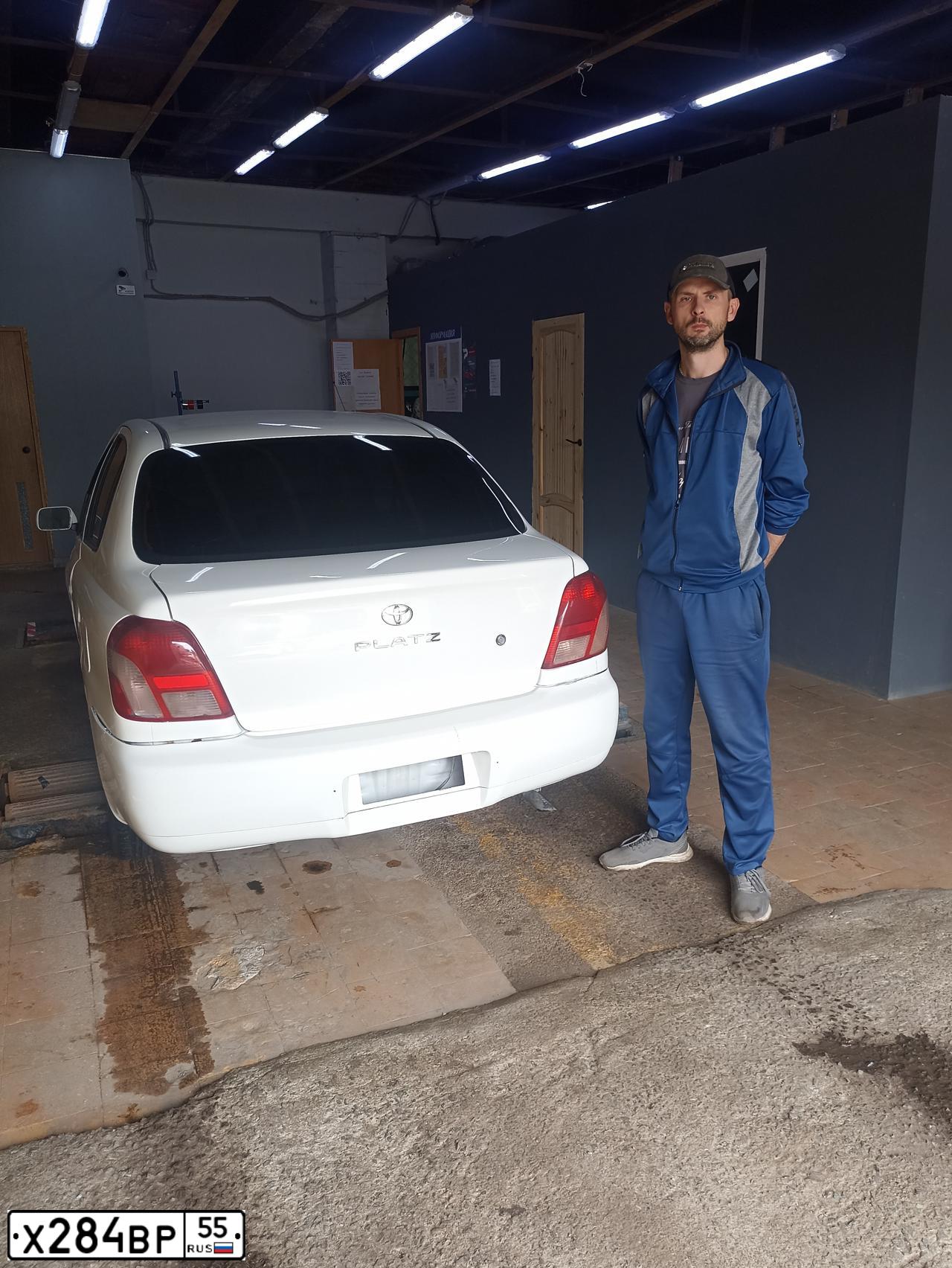 Фото автомобиля TOYOTA PLATZ, 2000 — госномер В030АО155