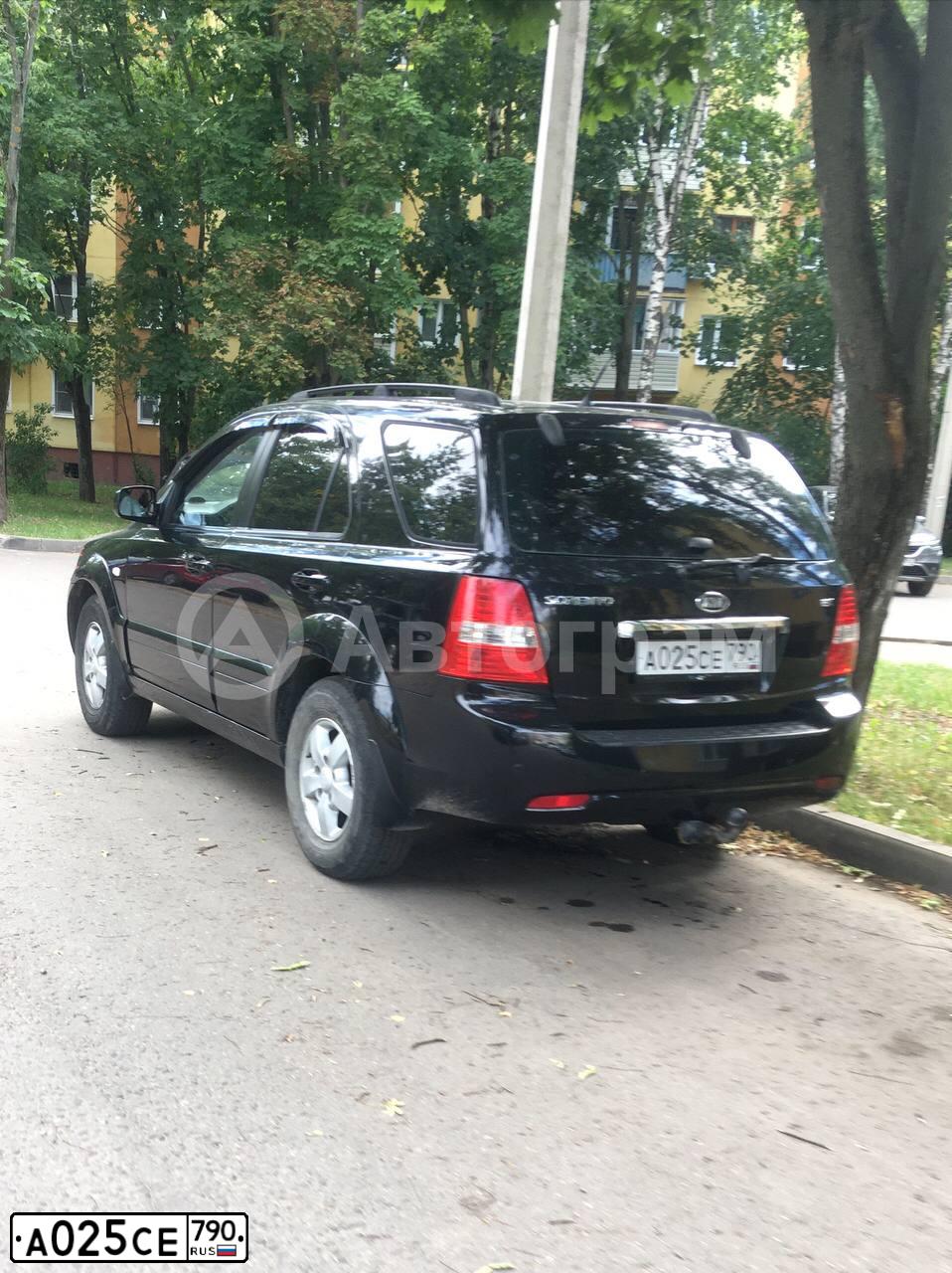 Фото автомобиля KIA SORENTO, 2007 — госномер Е114МР178. Цвет: ЧЕРНЫЙ
