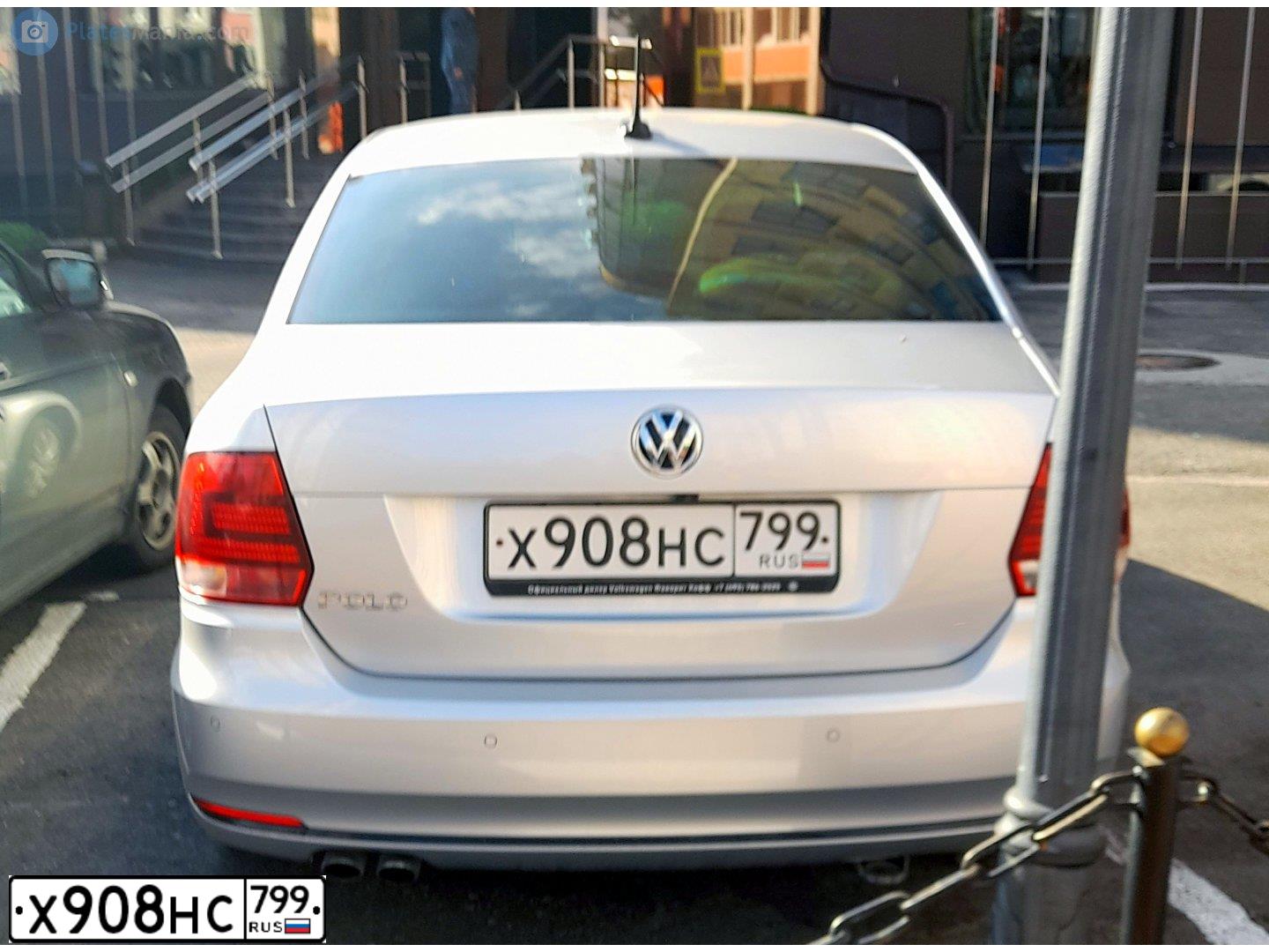 Фото автомобиля VOLKSWAGEN POLO, 2019 — госномер Х908НС799. Цвет: Серебристый