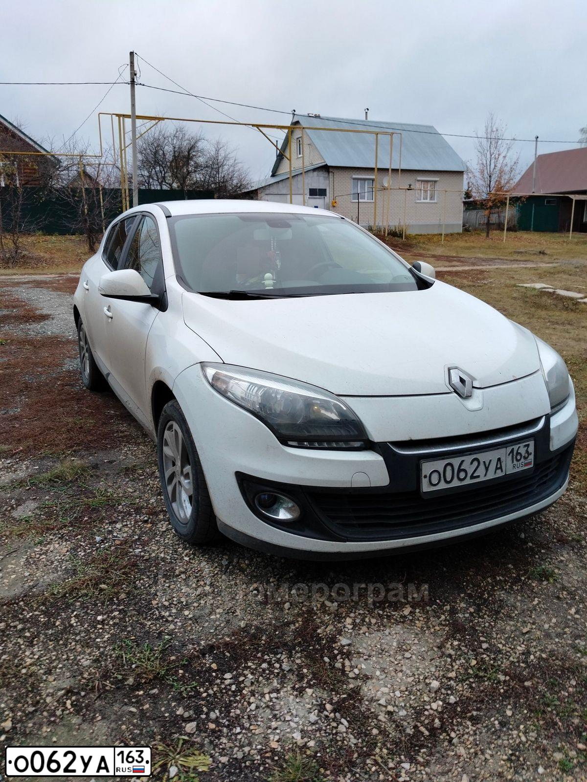 Фото автомобиля RENAULT MEGANE, 2012 — госномер О062УА163. Цвет: БЕЛЫЙ