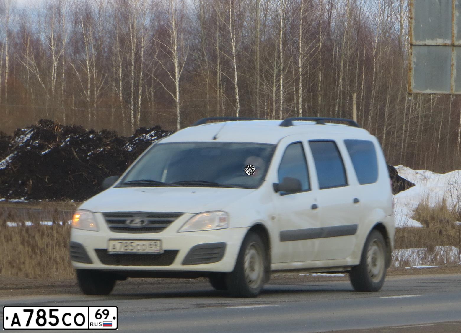 Фото автомобиля LADA LARGUS, 2019 — госномер А785СО147. Цвет: Белый