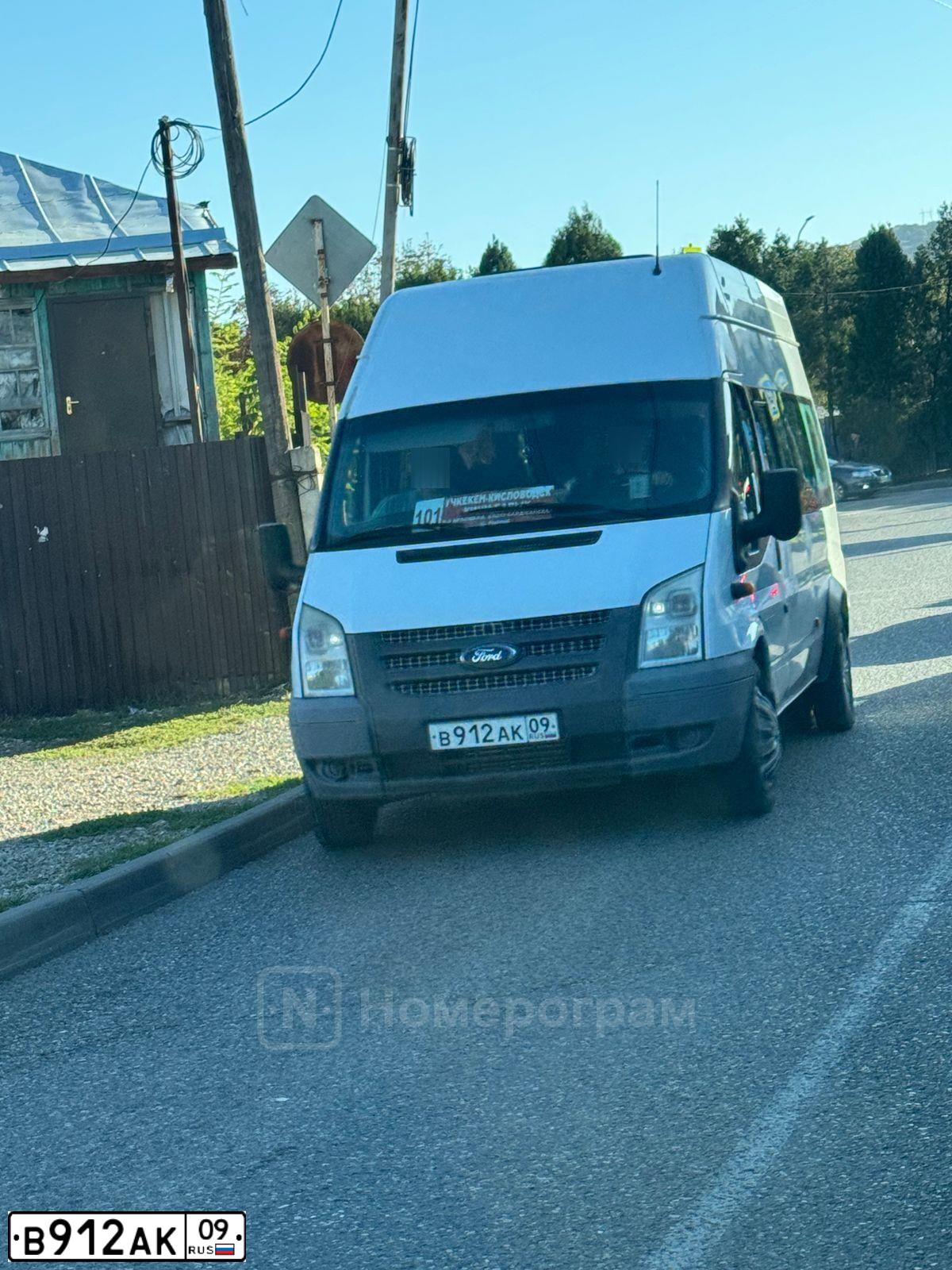 Фото автомобиля FORD TRANSIT, 2013 — госномер В912АК09. Цвет: Белый