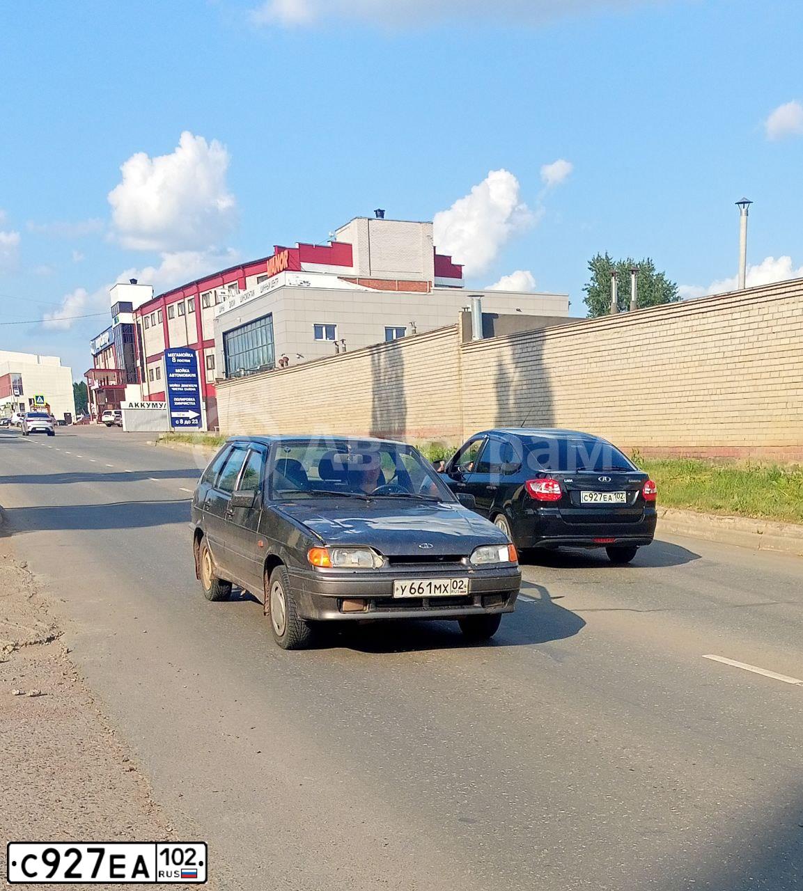 Фото автомобиля LADA 2191 GRANTA, 2014 — госномер С927ЕА102. Цвет: ЧЕРНЫЙ