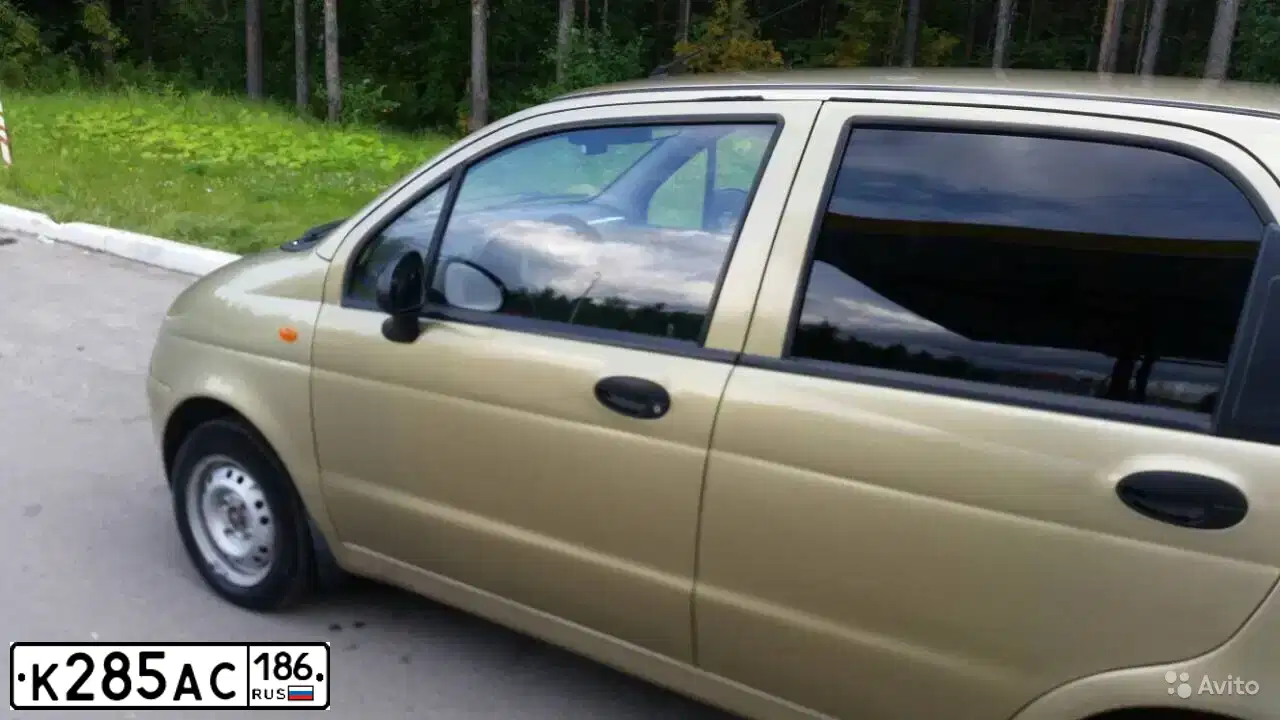 Фото автомобиля DAEWOO MATIZ, 2007 — госномер К285АС186. Цвет: БЕЖЕВЫЙ