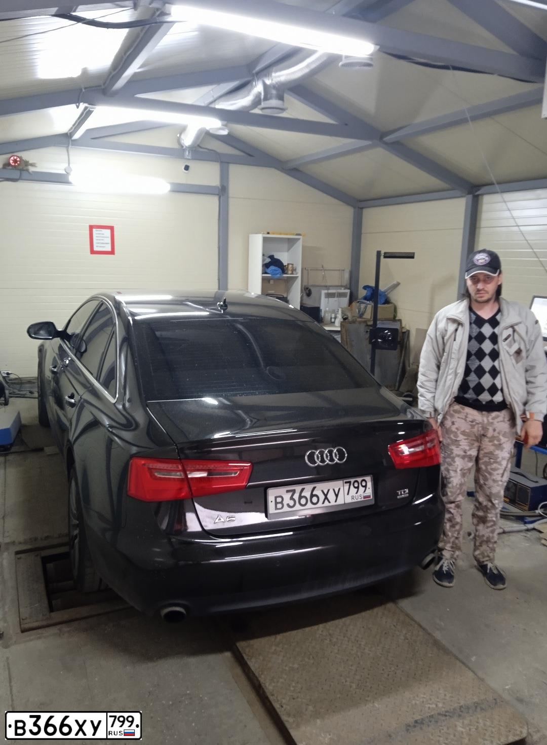 Фото автомобиля AUDI A6, 2012 — госномер М176КУ35. Цвет: ЧЕРНЫЙ