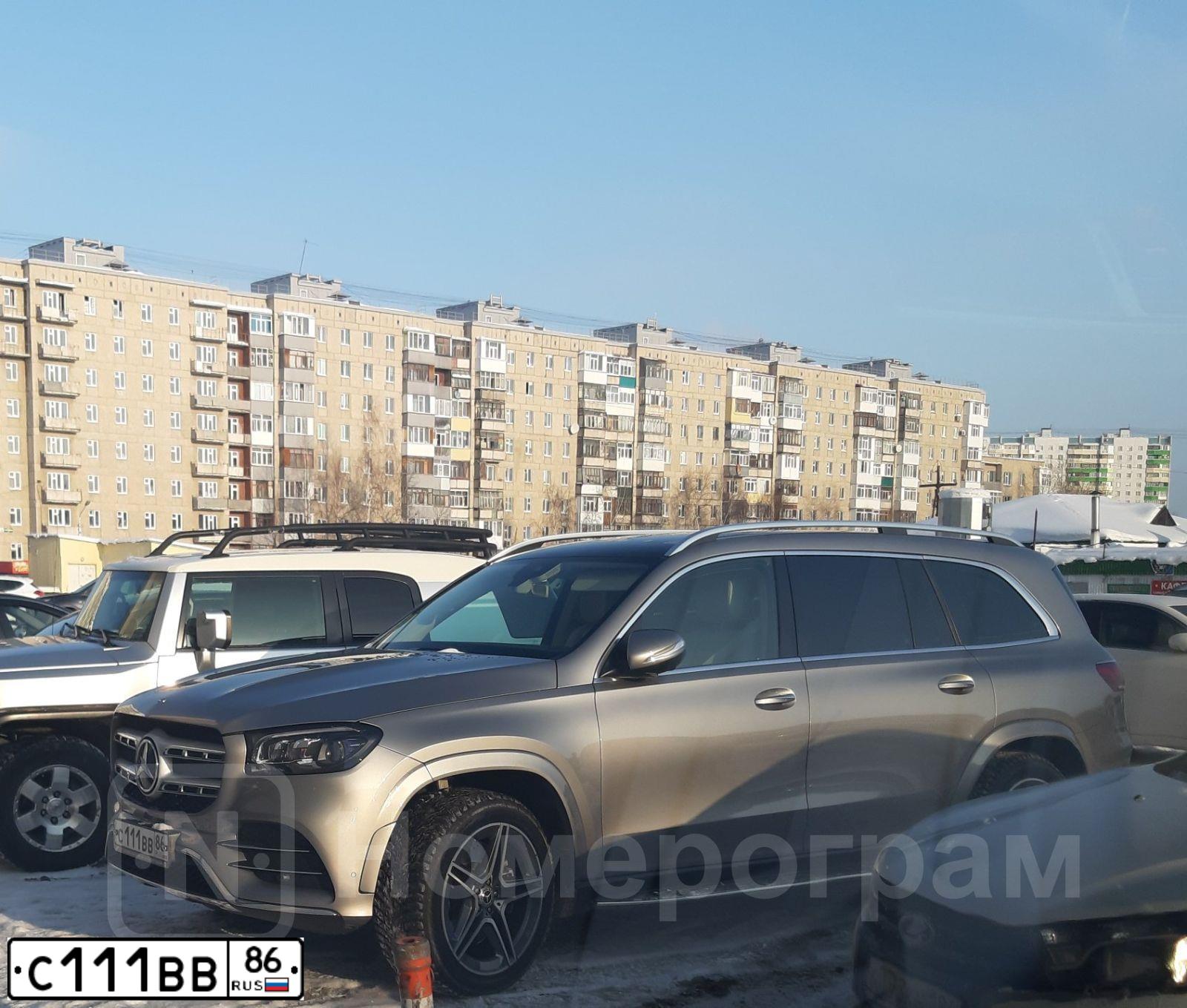 Фото автомобиля MERCEDES GLS-KLASSE, 2019 — госномер С111ВВ86. Цвет: Серебристый