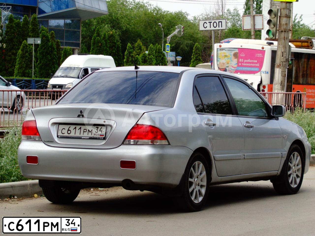 Фото автомобиля MITSUBISHI LANCER, 2006 — госномер С611РМ34. Цвет: СЕРЕБРИСТЫЙ