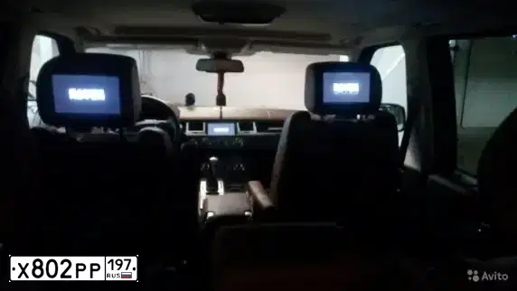 Фото автомобиля LANDROVER RANGE ROVER SPORT, 2011 — госномер К928ОХ21. Цвет: ЯРКО-БЕЛЫЙ