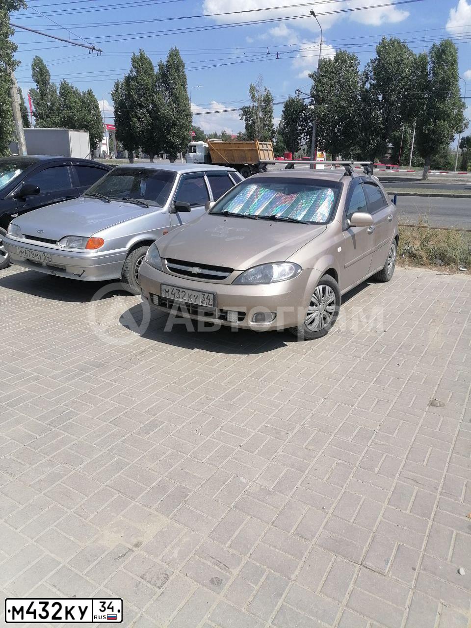Фото автомобиля CHEVROLET LACETTI, 2008 — госномер М432КУ34. Цвет: БЕЖЕВЫЙ