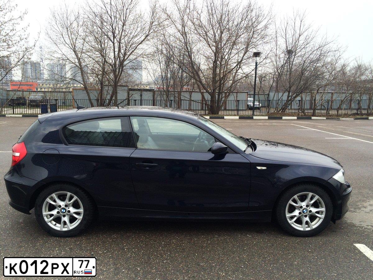 Фото автомобиля BMW SERIE 1, 2008 — госномер К012РХ77. Цвет: СИНИЙ ТЕМНЫЙ