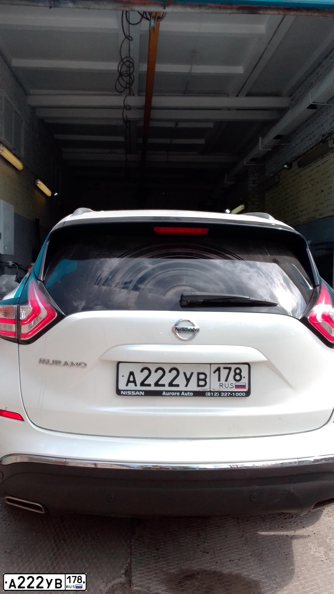 Фото автомобиля NISSAN MURANO, 2017 — госномер А222УВ178. Цвет: Белый