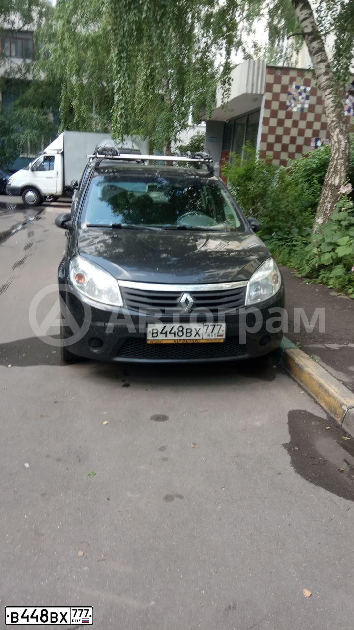 Фото автомобиля RENAULT SANDERO, 2014 — госномер В448ВХ777. Цвет: ЧЕРНЫЙ
