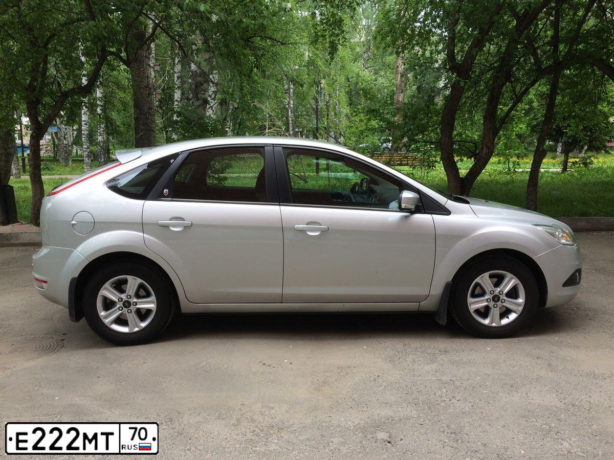 Фото автомобиля LADA 2170 PRIORA, 2009 — госномер Е222МТ70. Цвет: ЗОЛОТИСТО-КРАСНЫЙ