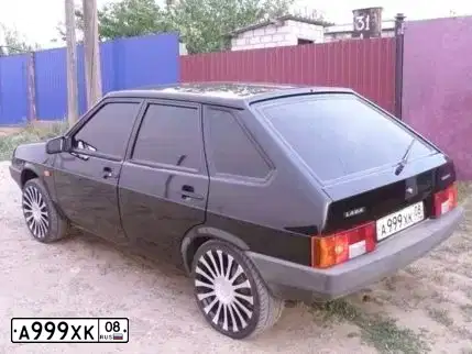 Фото автомобиля LADA 2170 PRIORA, 2018 — госномер Е007МР08. Цвет: ЧЕРНЫЙ