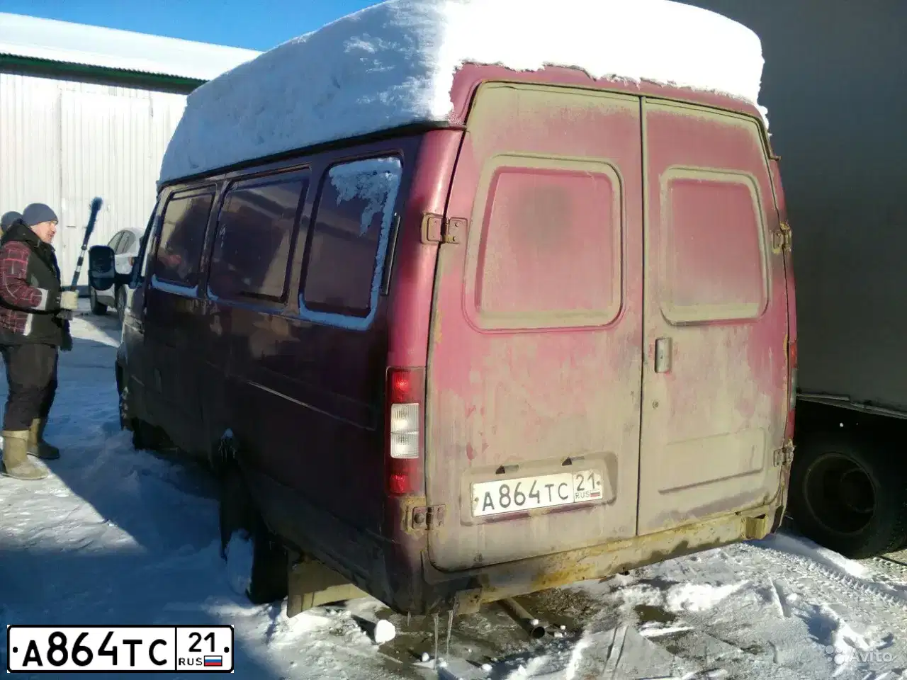 Фото автомобиля GAZ 2705 GAZEL, 2006 — госномер Н910НР126. Цвет: МАЛЬВА