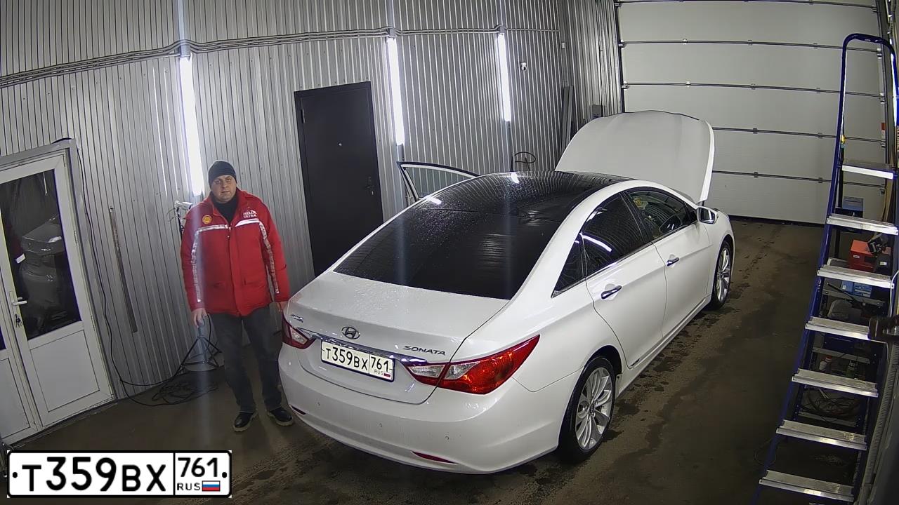 Фото автомобиля HYUNDAI I SONATA, 2011 — госномер В808ХТ161. Цвет: Белый