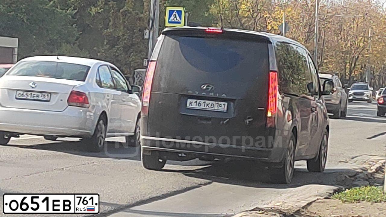 Фото автомобиля VOLKSWAGEN POLO, 2012 — госномер О651ЕВ761. Цвет: Белый