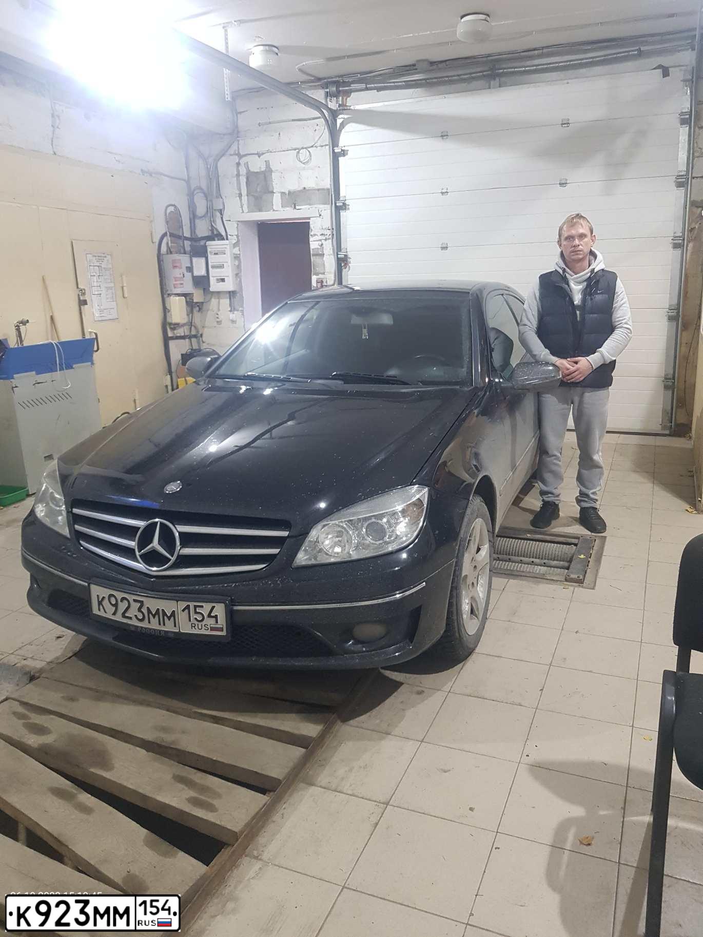 Фото автомобиля MERCEDES CLC-KLASSE, 2008 — госномер Х457УО55. Цвет: ЧЕРНЫЙ