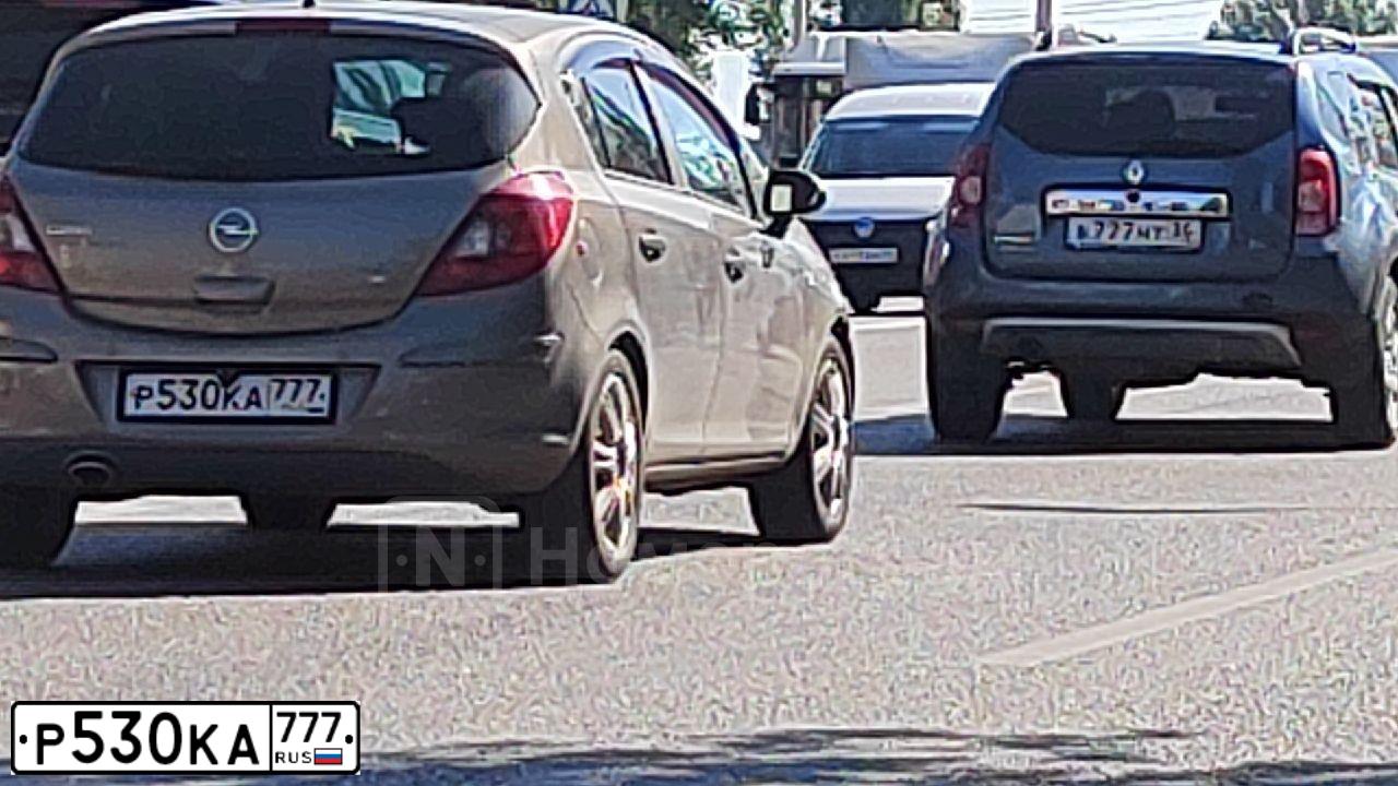 Фото автомобиля OPEL CORSA, 2014 — госномер С690РО57. Цвет: СЕРЫЙ