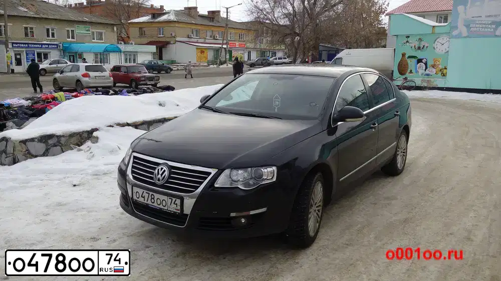 Фото автомобиля TOYOTA CAMRY, 2019 — госномер О478ОО74. Цвет: ЧЕРНЫЙ МЕТАЛЛИК