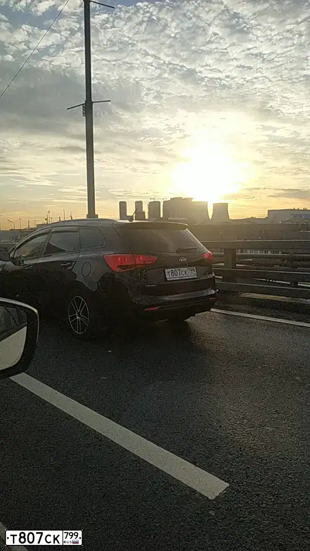 Фото автомобиля KIA CEE'D, 2016 — госномер Х326КМ37. Цвет: ЧЕРНЫЙ ПЕРЛАМУТР