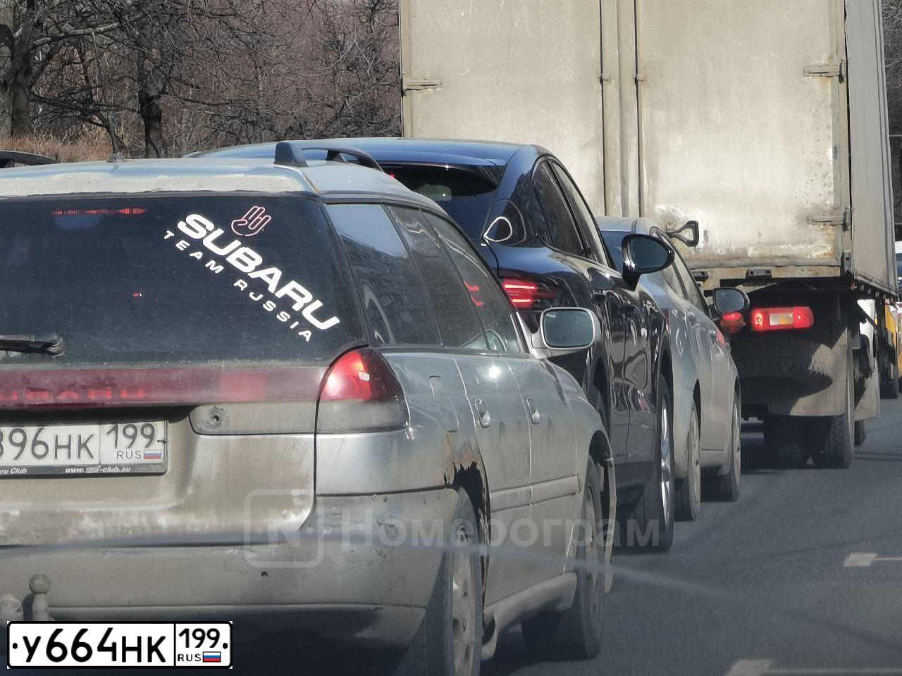 Фото автомобиля VOLKSWAGEN TRANSPORTER, 2008 — госномер Х664НА71. Цвет: СЕРО-БЕЛЫЙ