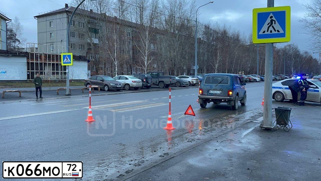 Фото автомобиля LADA 2121 NIVA, 2006 — госномер К066МО72. Цвет: Сине-зеленый